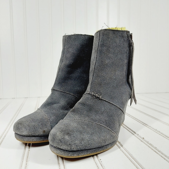 Toms Desert Gray Suede Side Zip Wedge Ankle Booties E197 - Picture 2 of 11